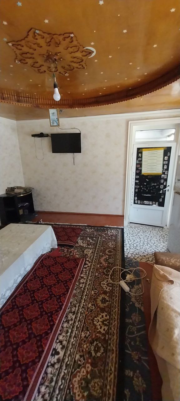 8 xonali kvartira