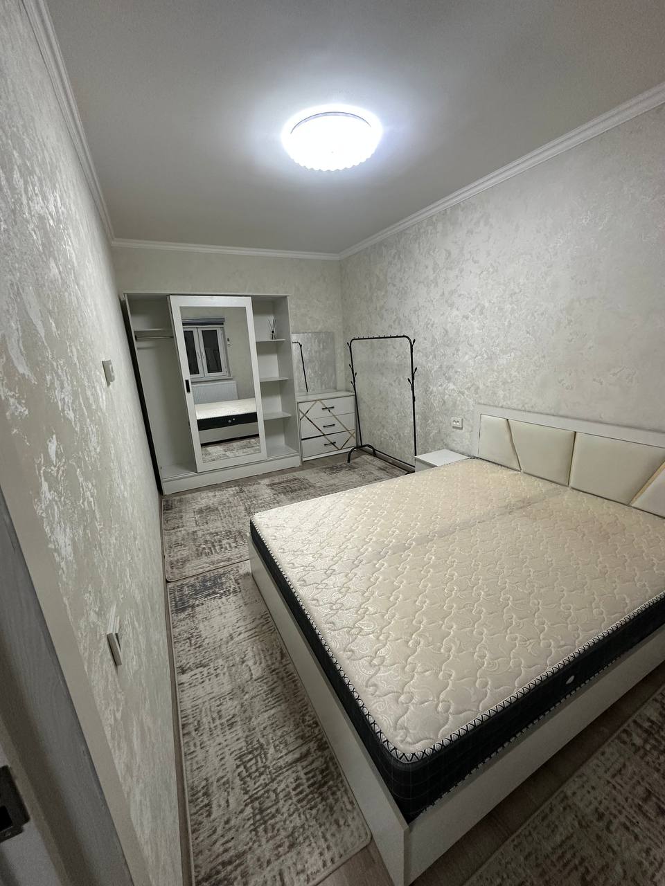 3 xonali kvartira olmazor tumanida