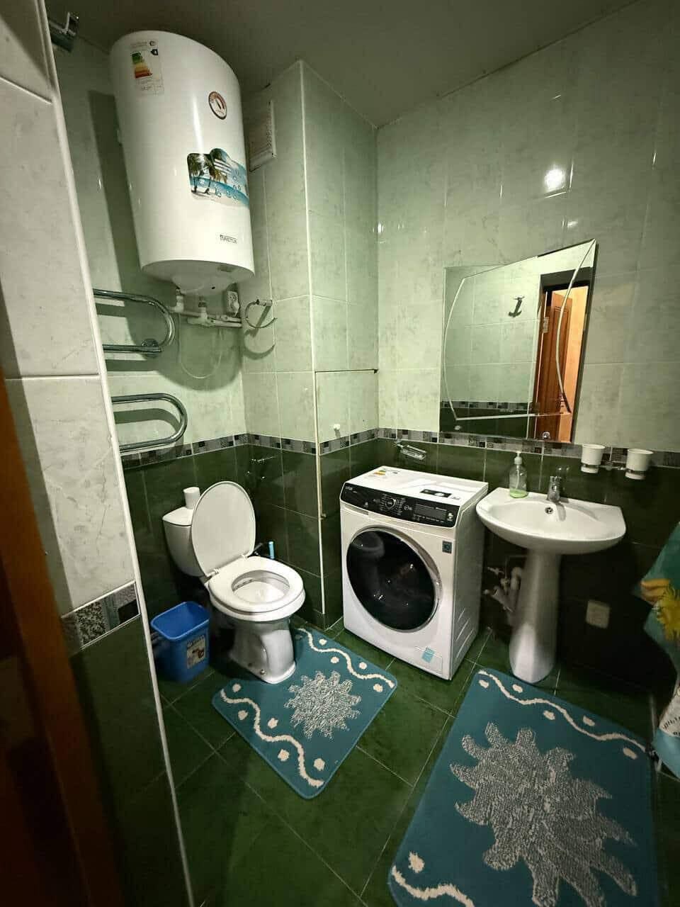 3 xonali kvartira Shahristonda
